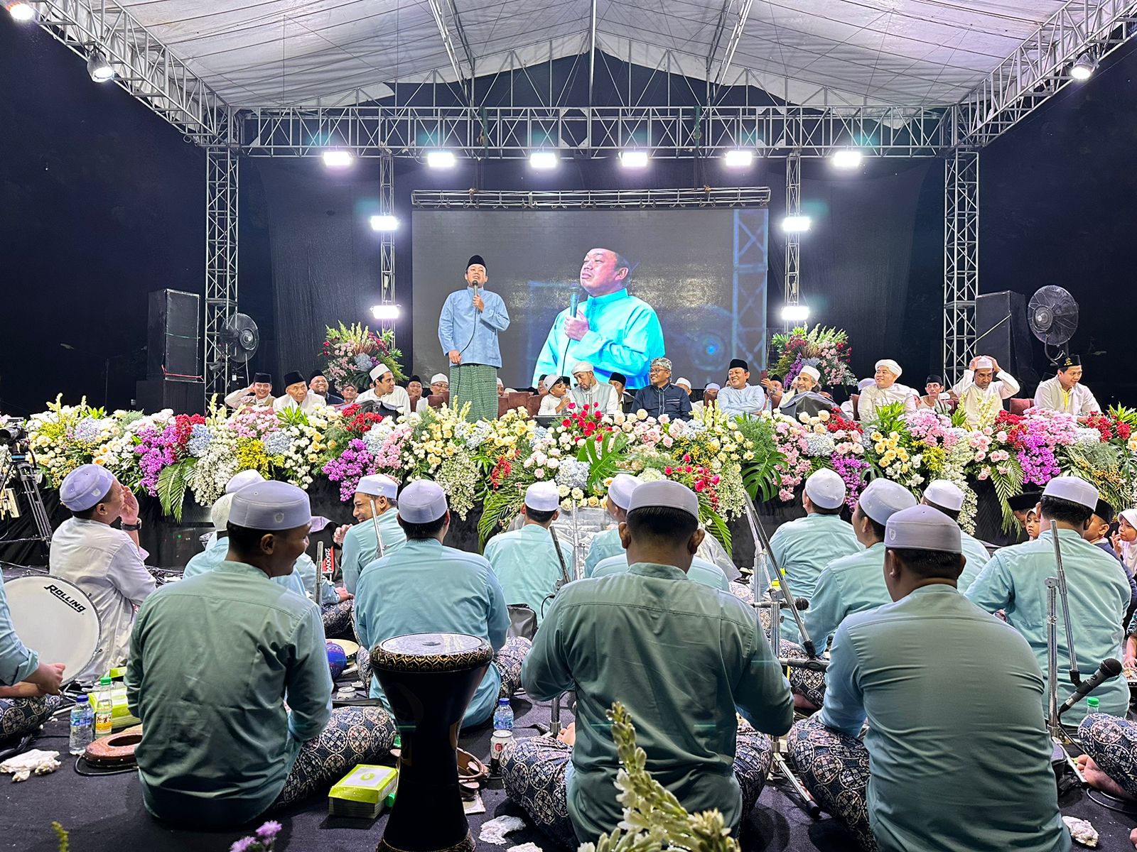 Gelar Pengajian ‘indonesia Maju Bersholawat Panjatkan Doa Menangkan Prabowo Gibran